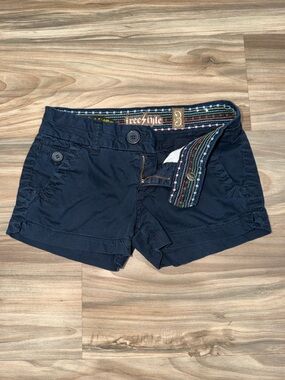 Freestyle Navy Shorts with Multicolor Trim